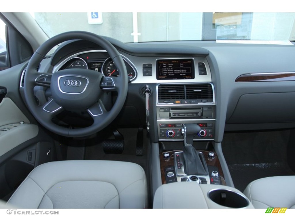 2013 Audi Q7 3.0 TDI quattro Limestone Gray Dashboard Photo #72994792
