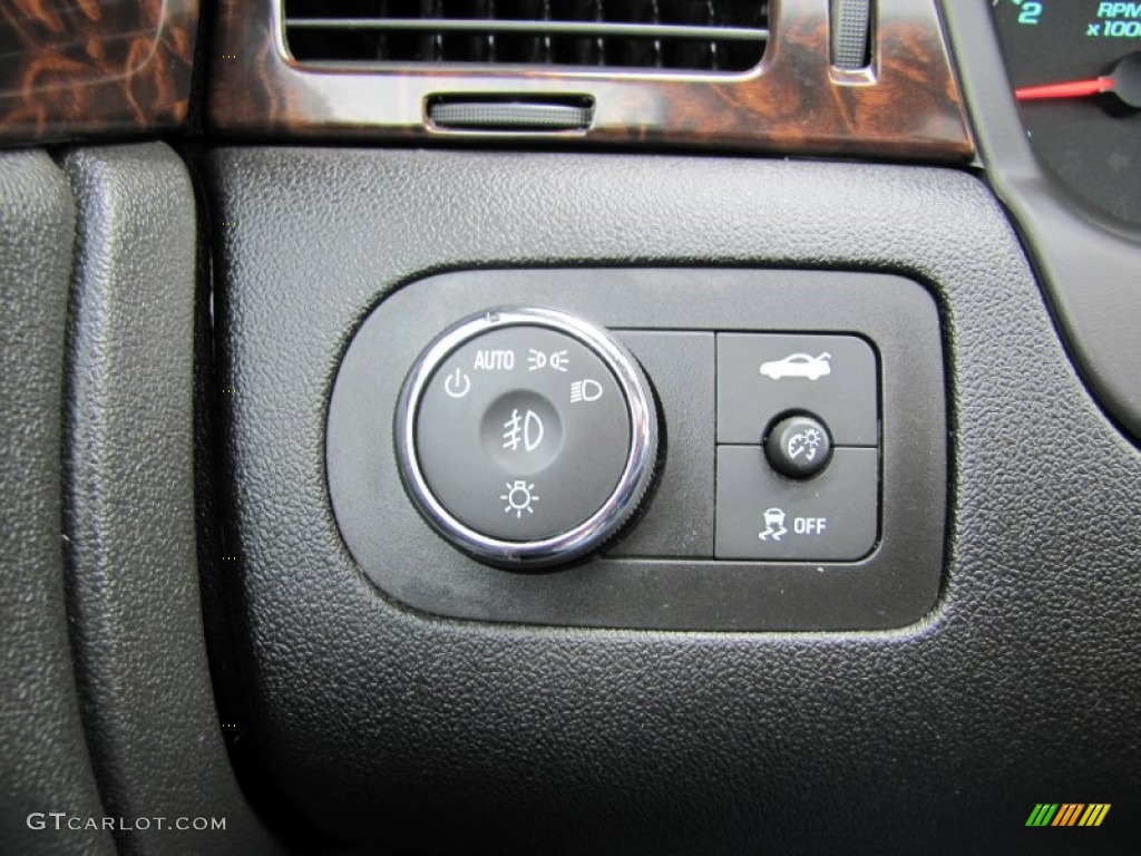 2012 Impala LTZ - Summit White / Gray photo #17