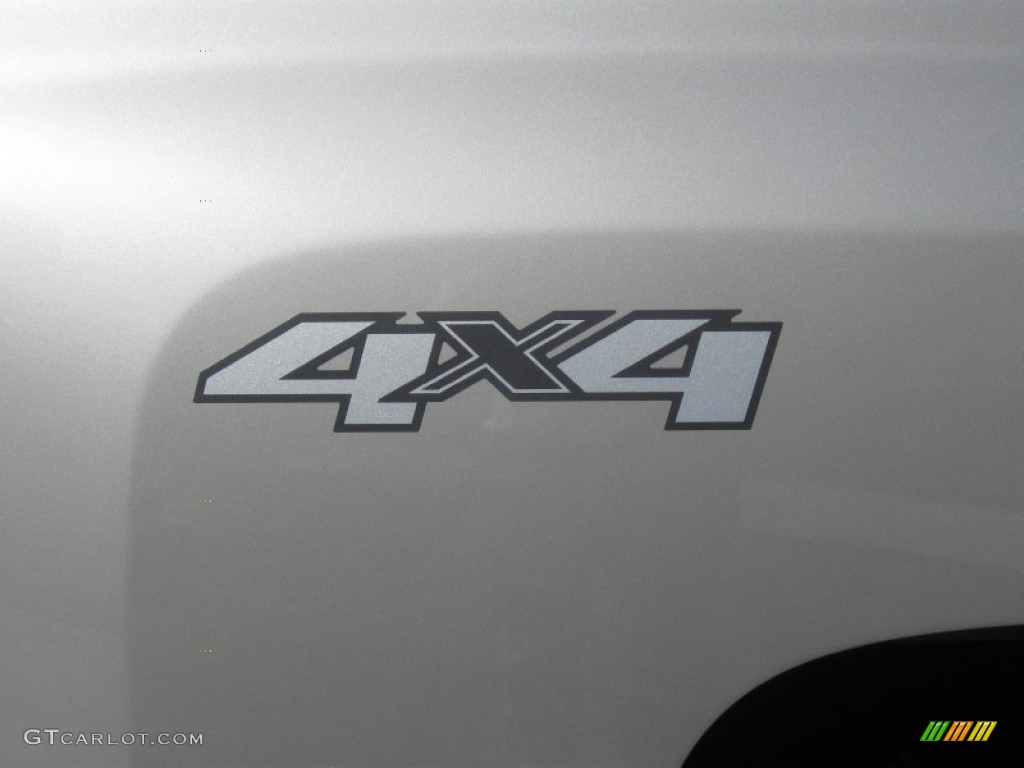 2009 Silverado 1500 Extended Cab 4x4 - Silver Birch Metallic / Dark Titanium photo #28