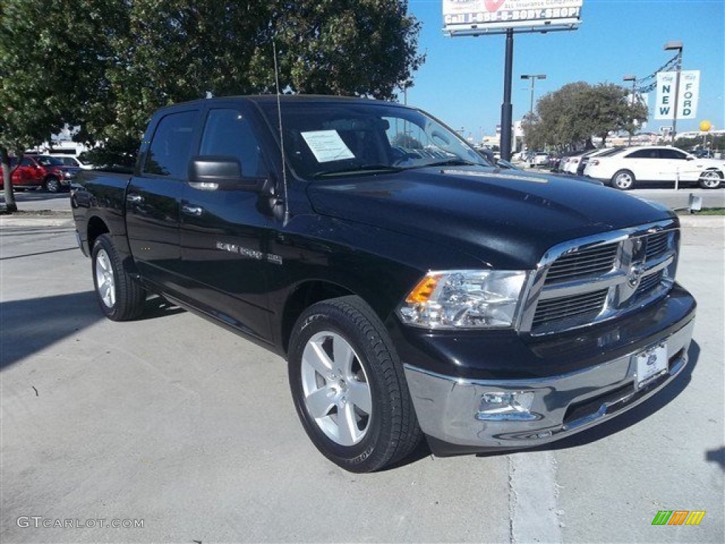 2011 Ram 1500 Lone Star Crew Cab - Brilliant Black Crystal Pearl / Dark Slate Gray/Medium Graystone photo #3