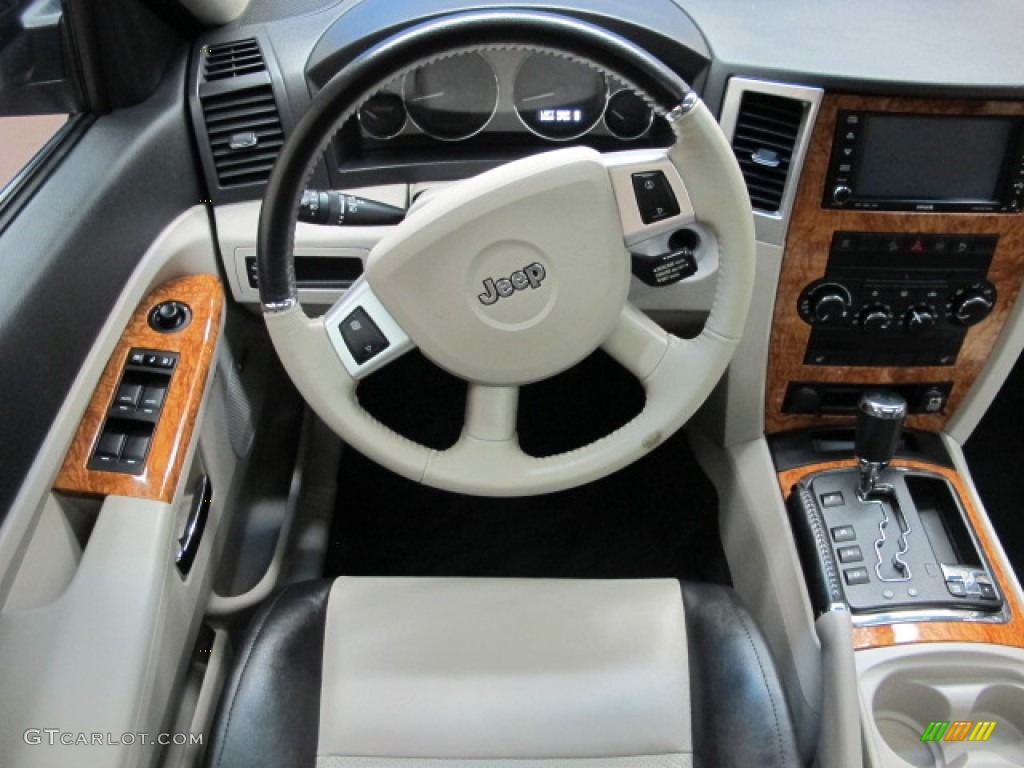 2008 Grand Cherokee Limited 4x4 - Mineral Gray Metallic / Dark Slate Gray/Light Graystone photo #25