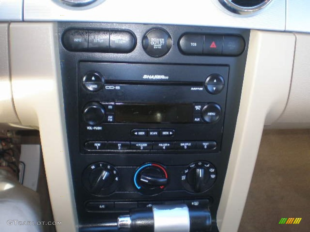 2006 Ford Mustang GT Premium Coupe Controls Photo #72999208