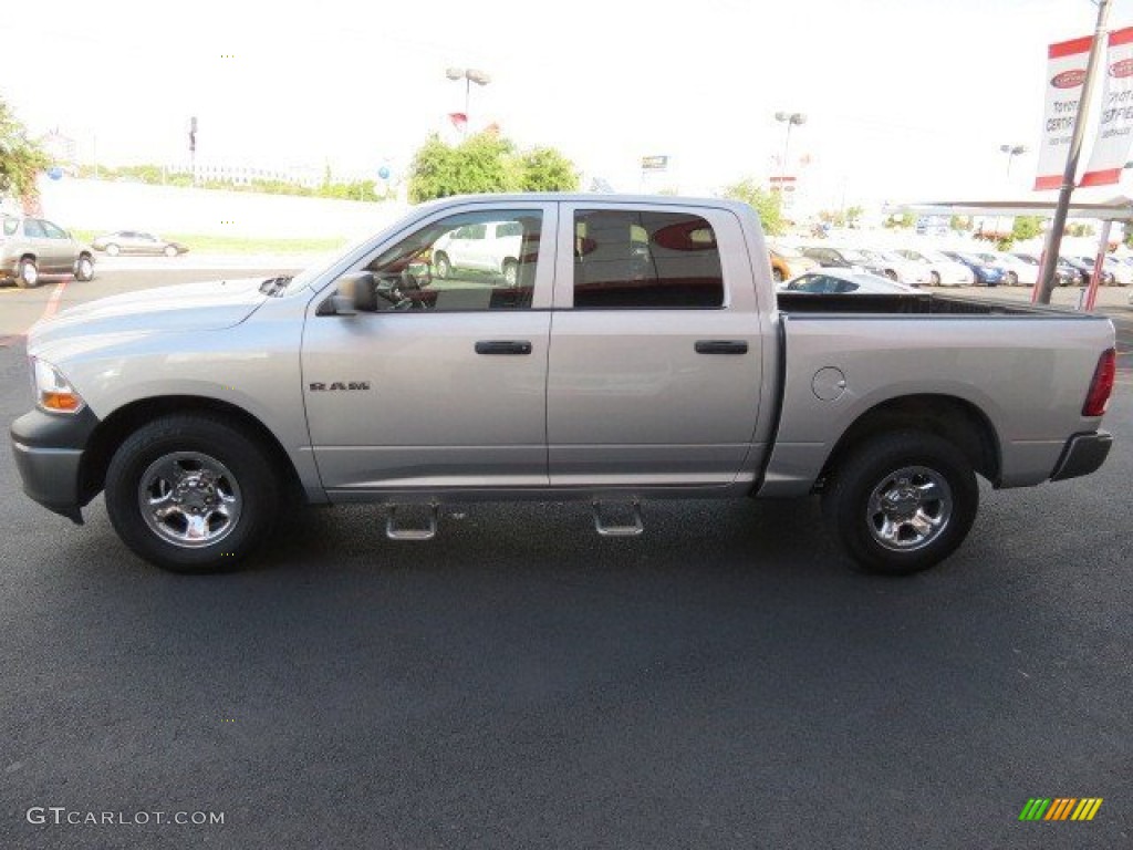 2009 Ram 1500 ST Crew Cab - Bright Silver Metallic / Dark Slate/Medium Graystone photo #4