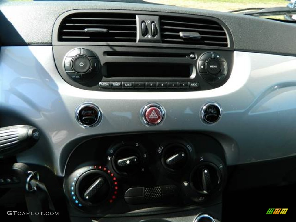 2013 Fiat 500 Pop Controls Photo #73002538