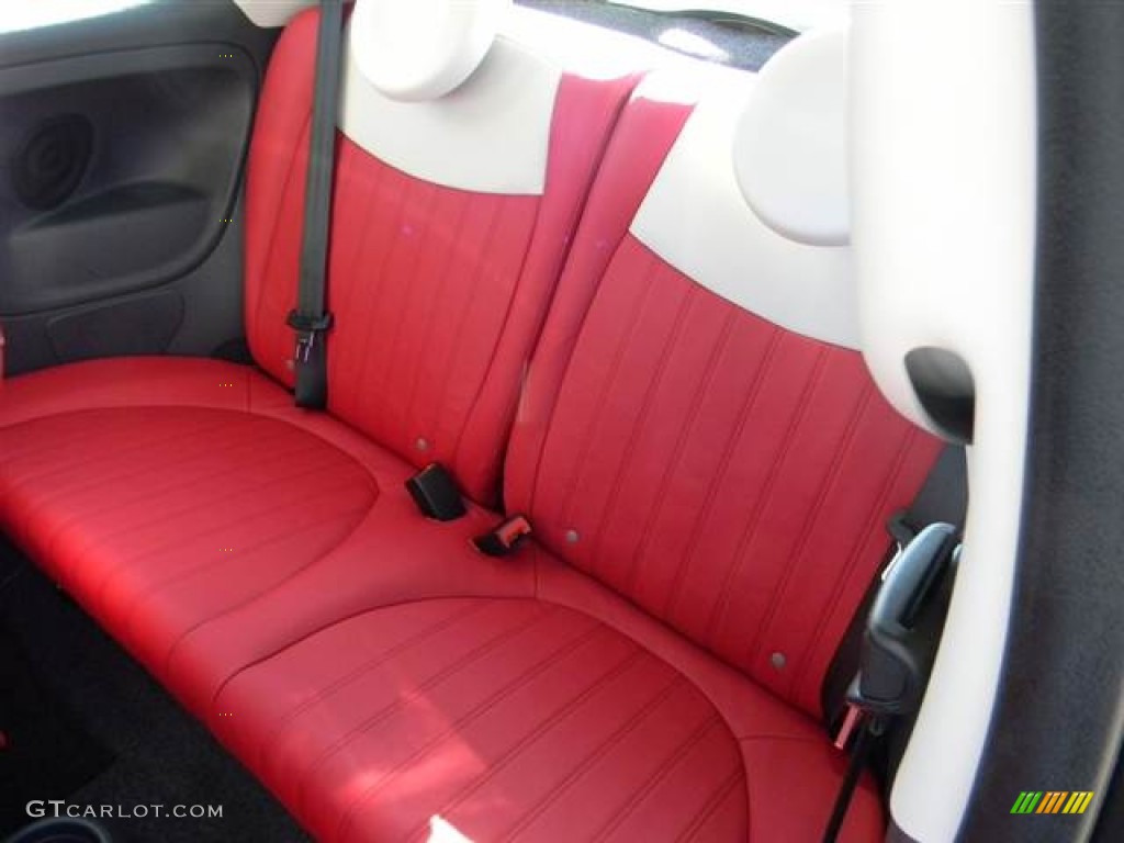 2013 Fiat 500 Lounge Rear Seat Photo #73002917