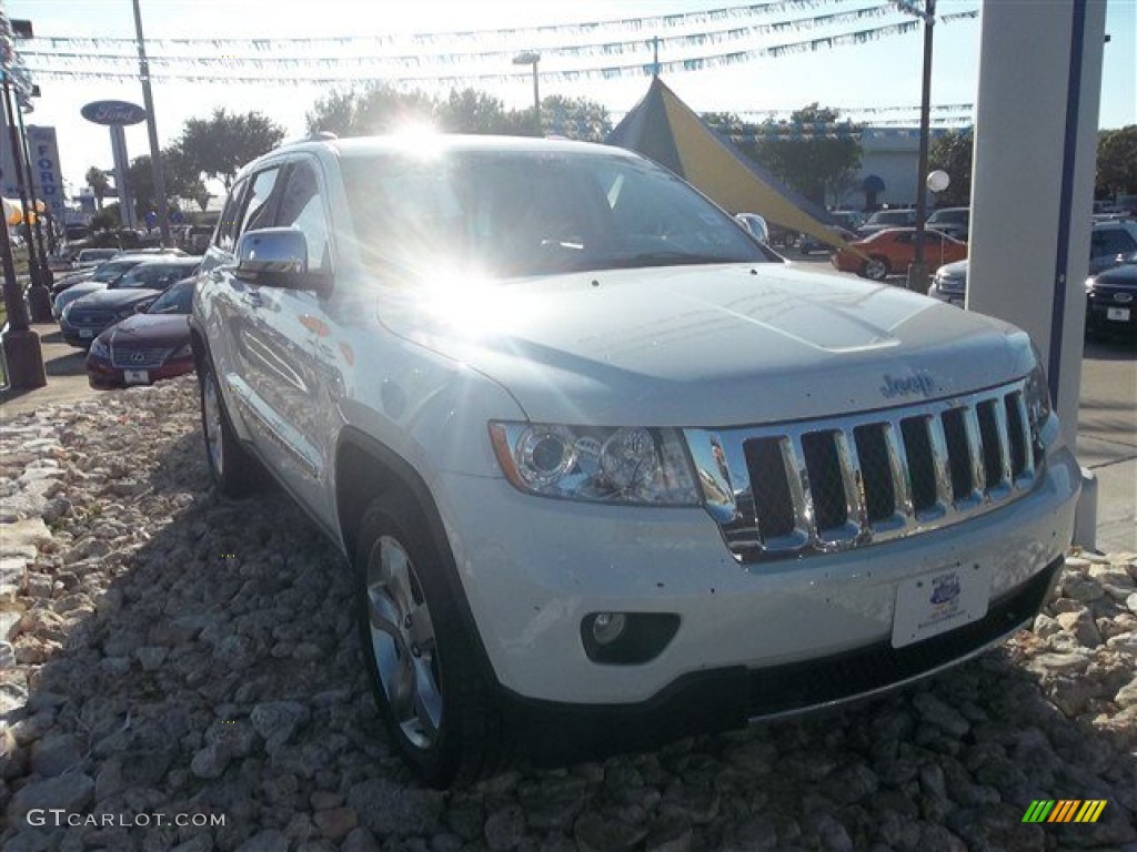 2011 Grand Cherokee Overland Summit 4x4 - Stone White / Dark Frost Beige/Light Frost Beige photo #3