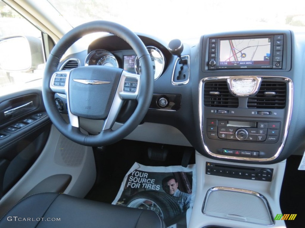 2013 Town & Country Touring - L - Crystal Blue Pearl / Dark Frost Beige/Medium Frost Beige photo #10