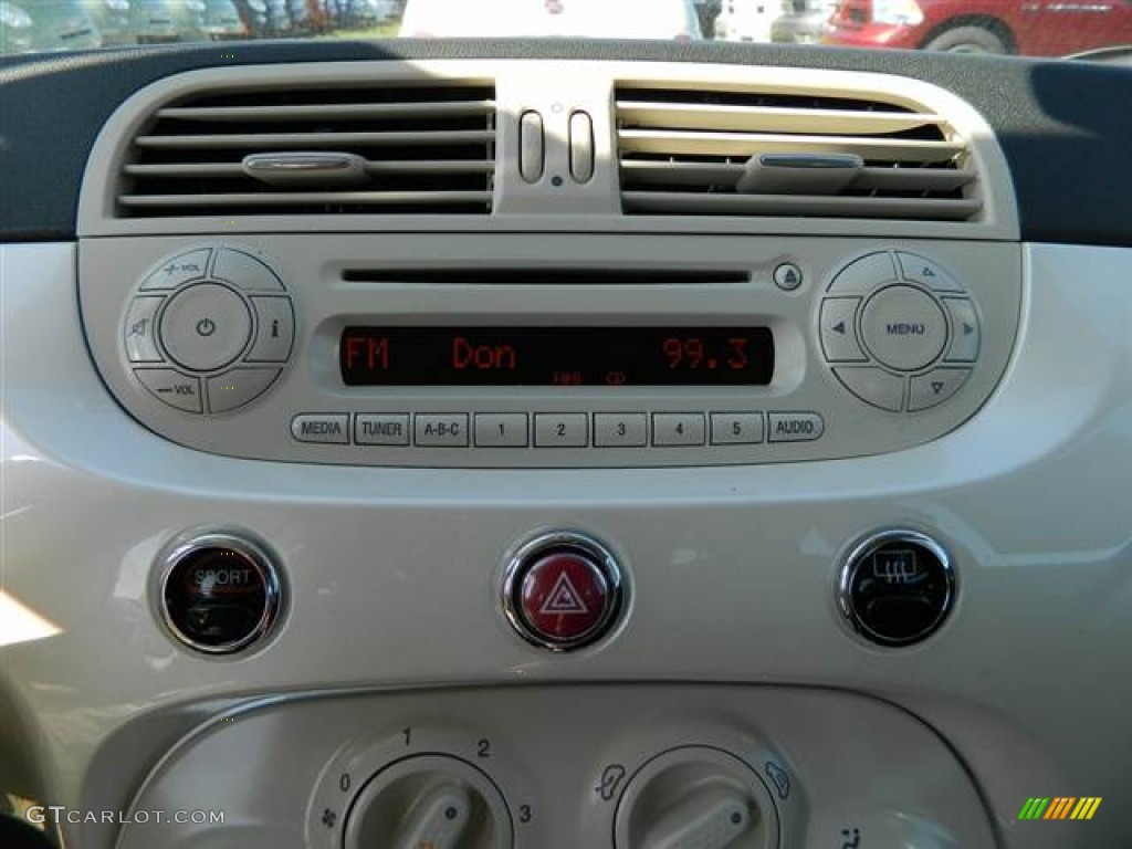 2013 Fiat 500 Pop Audio System Photo #73007602