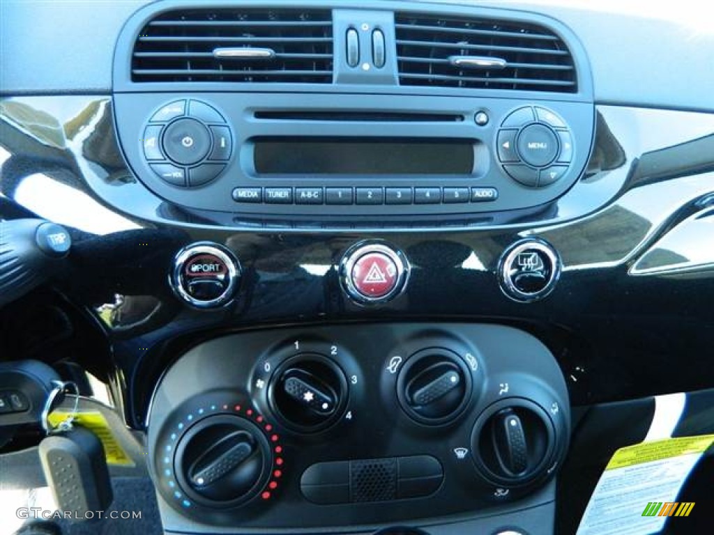 2013 Fiat 500 Pop Controls Photo #73009651