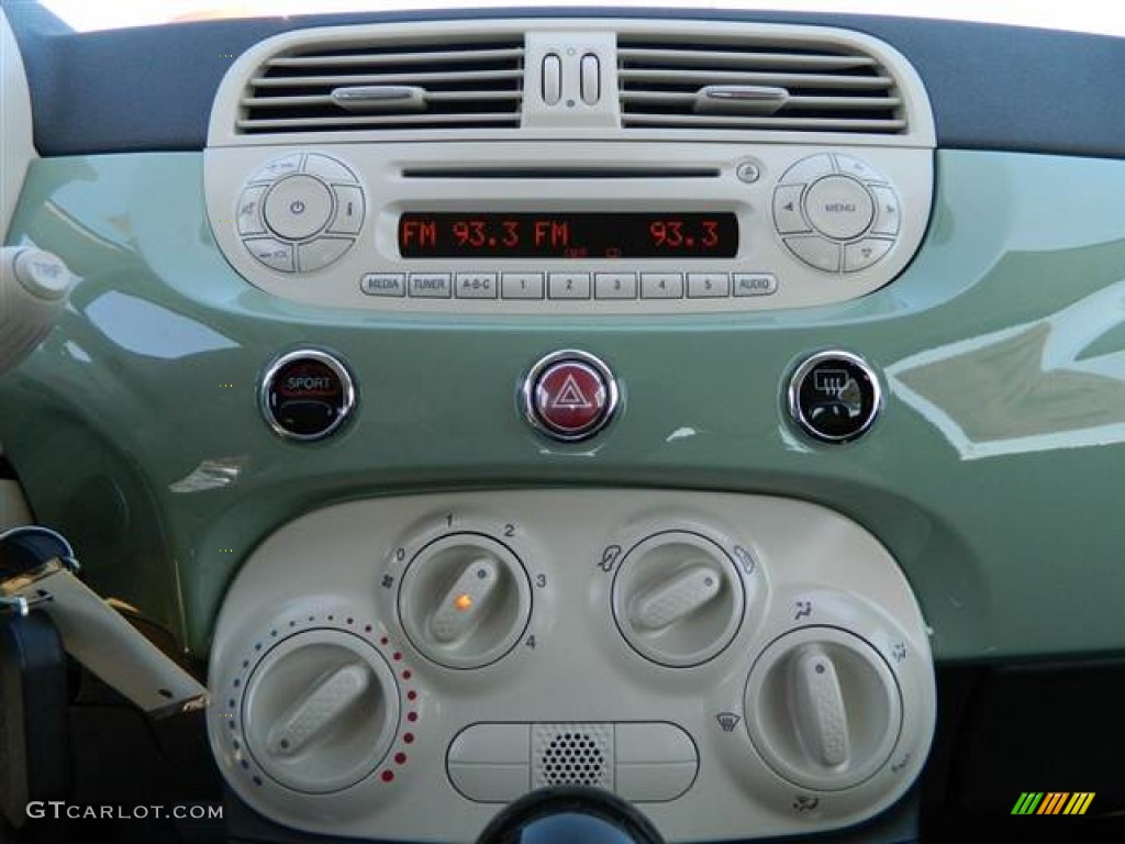 2013 Fiat 500 Pop Controls Photo #73010065