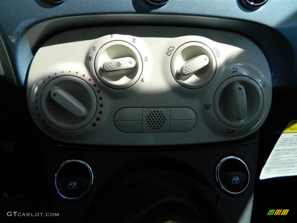 2013 Fiat 500 Pop Controls Photo #73012651