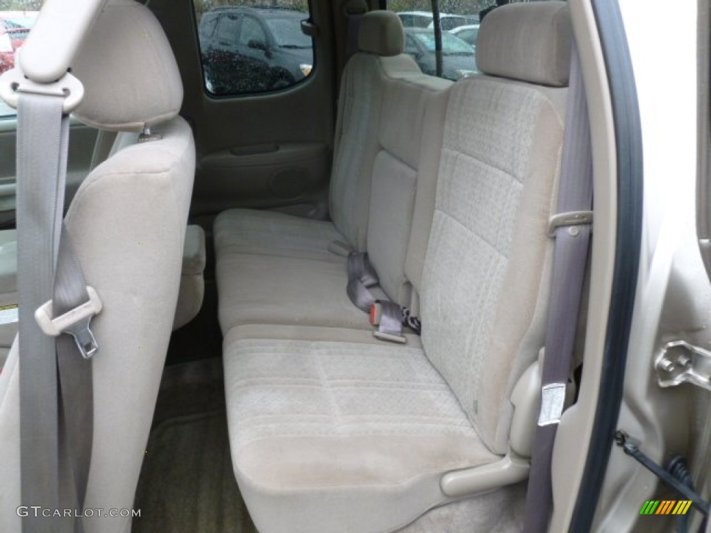 2004 Tundra SR5 Access Cab 4x4 - Desert Sand Mica / Oak photo #13
