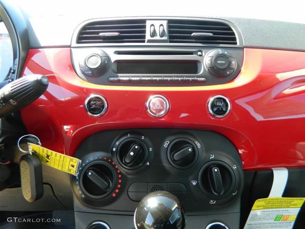 2013 Fiat 500 Pop Controls Photo #73013146