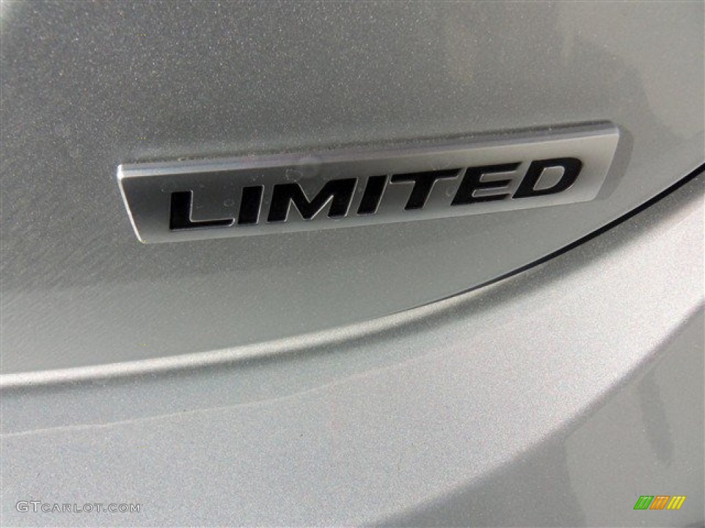 2013 Elantra Limited - Silver / Gray photo #9