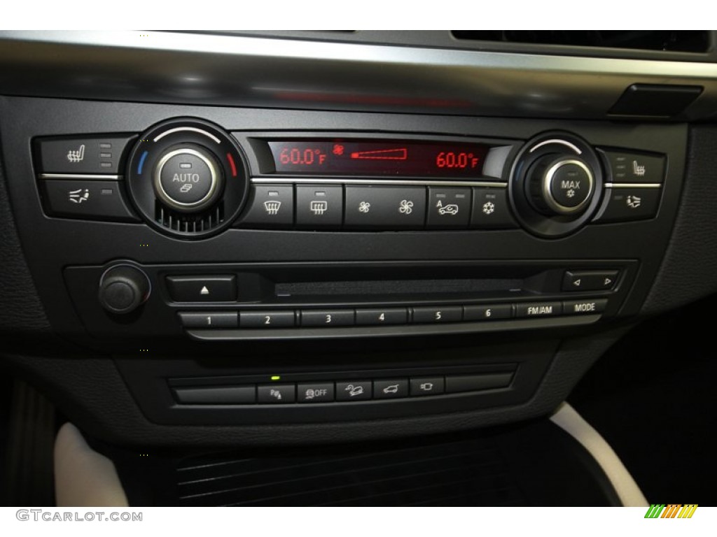 2013 BMW X6 xDrive35i Controls Photo #73016010