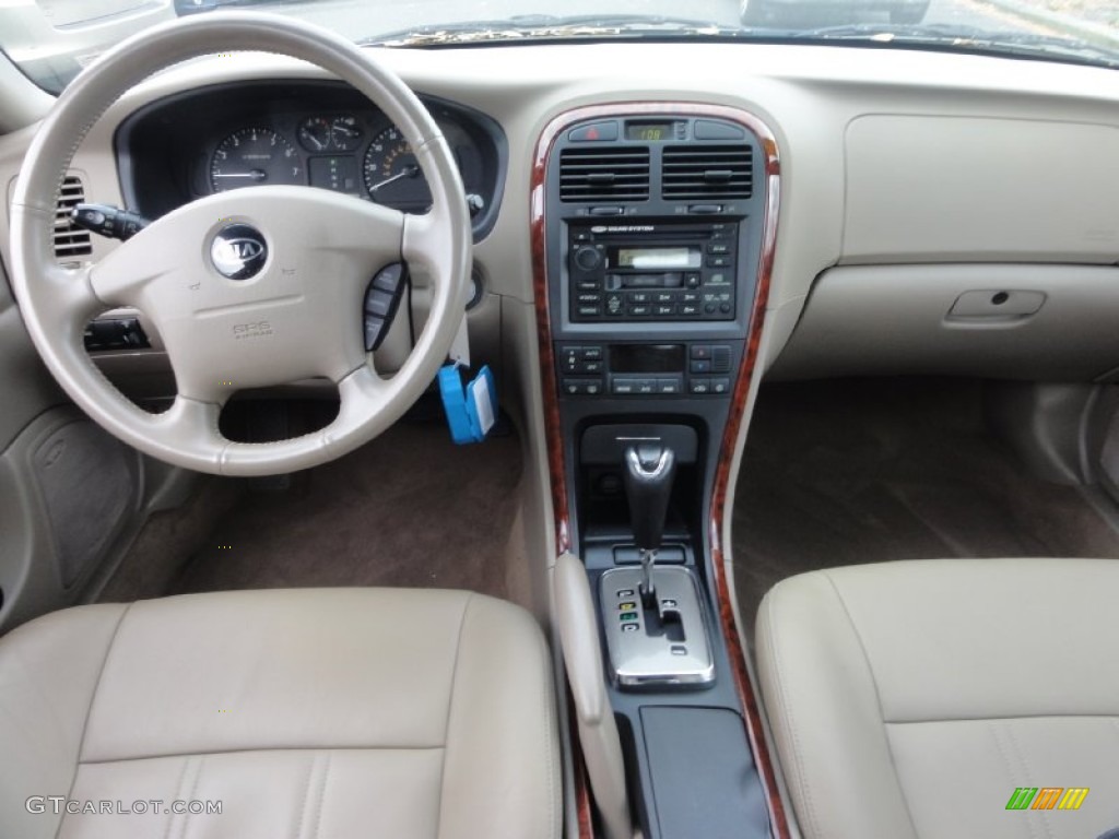 2006 Kia Optima EX V6 Dashboard Photos