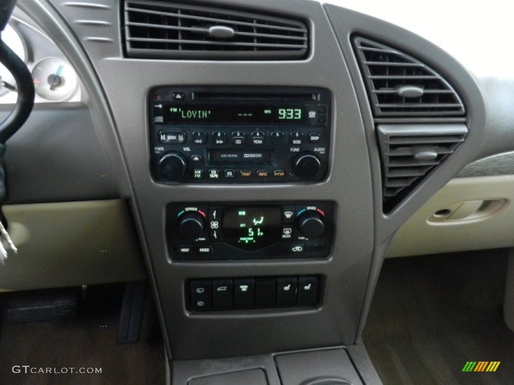 2002 Rendezvous CXL AWD - Bright White / Medium Oak photo #6