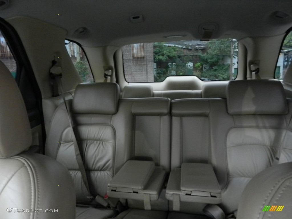 2002 Rendezvous CXL AWD - Bright White / Medium Oak photo #7