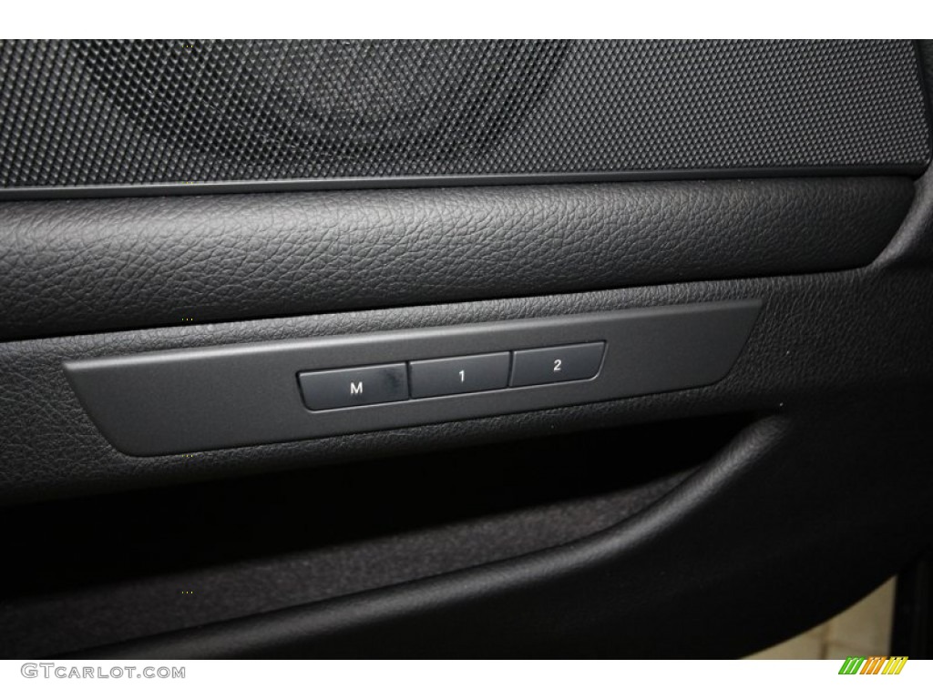 2013 5 Series 528i Sedan - Dark Graphite Metallic II / Black photo #15