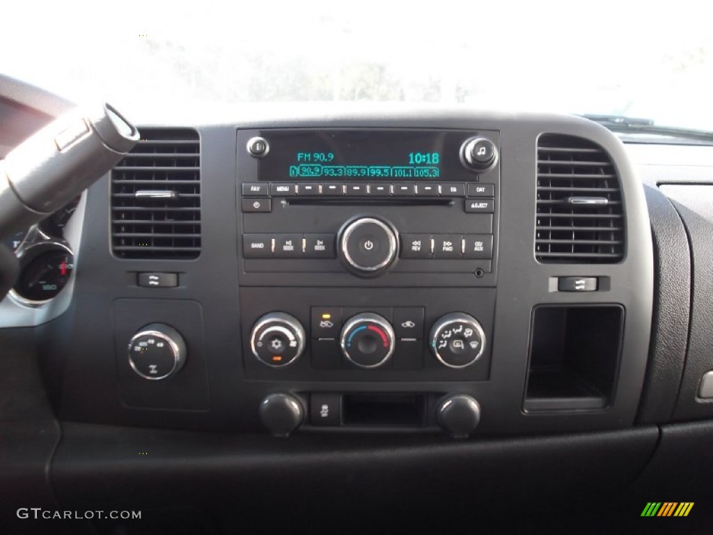 2012 Chevrolet Silverado 1500 LT Crew Cab 4x4 Controls Photo #73018300