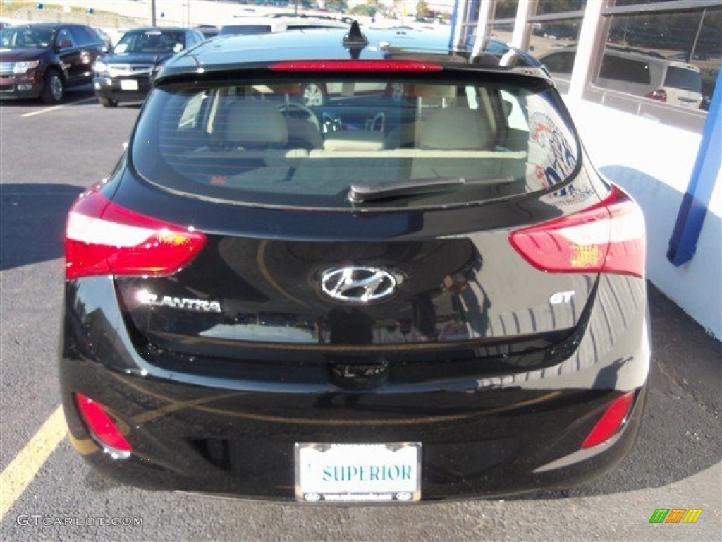 2013 Elantra GT - Black Noir Pearl / Beige photo #7