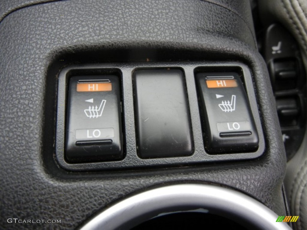 2009 Nissan 370Z Sport Touring Coupe Controls Photo #73019695
