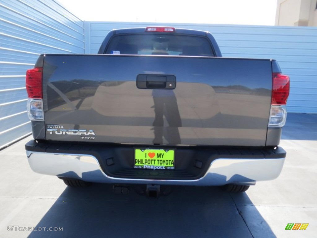 2013 Tundra TSS CrewMax - Magnetic Gray Metallic / Graphite photo #4