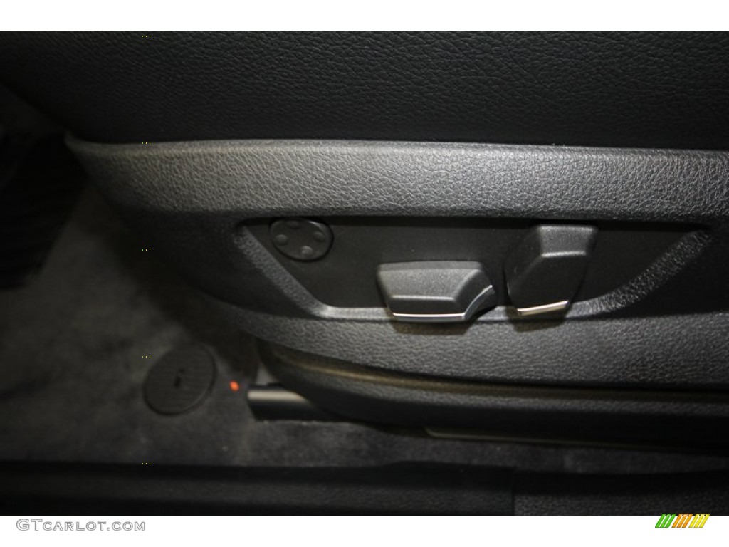 2013 BMW 5 Series 535i Gran Turismo Controls Photo #73020574