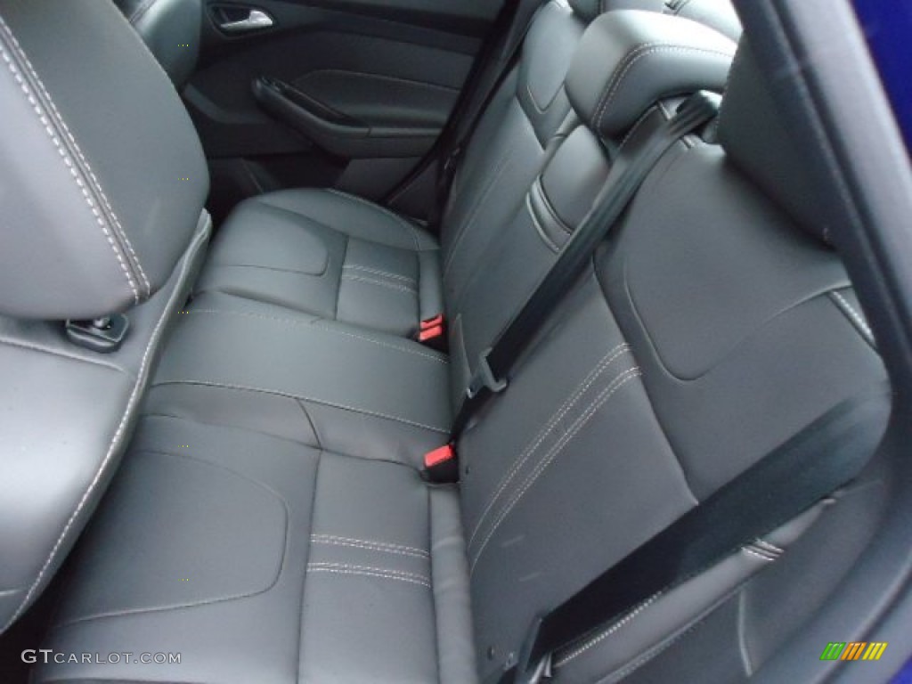 2013 Ford Focus SE Sedan Rear Seat Photo #73022932