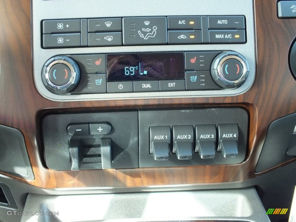 2012 F350 Super Duty Lariat Crew Cab 4x4 - Autumn Red / Adobe photo #19
