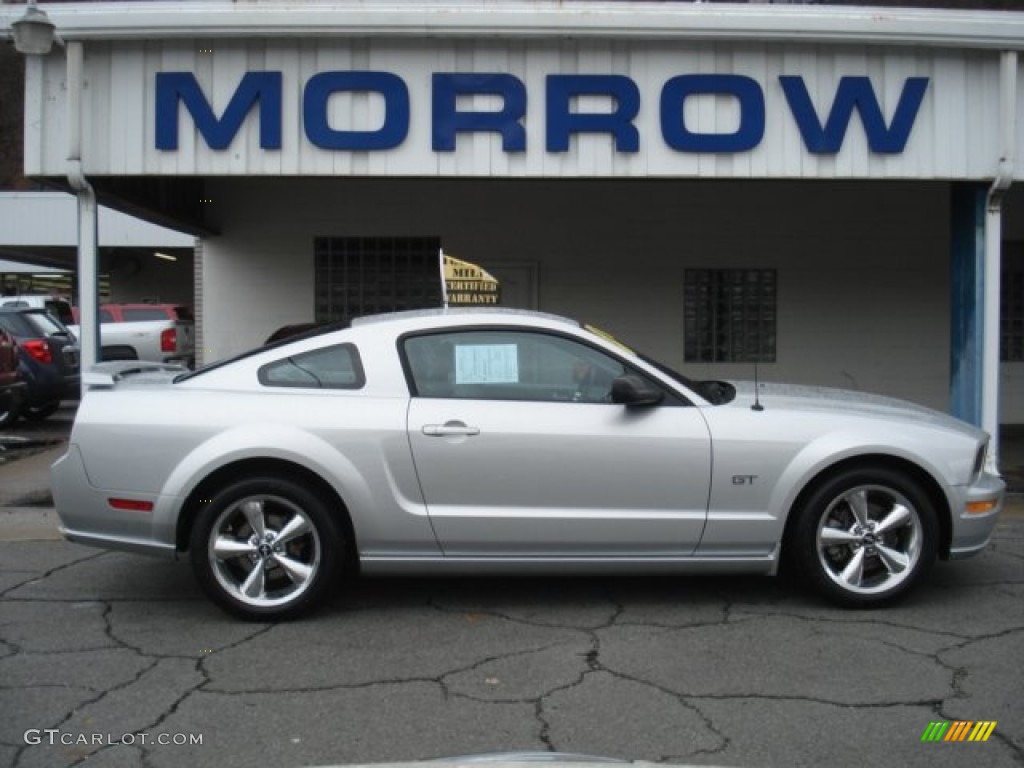2008 Mustang GT Premium Coupe - Brilliant Silver Metallic / Light Graphite photo #1