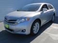 Classic Silver Metallic - Venza LE Photo No. 6