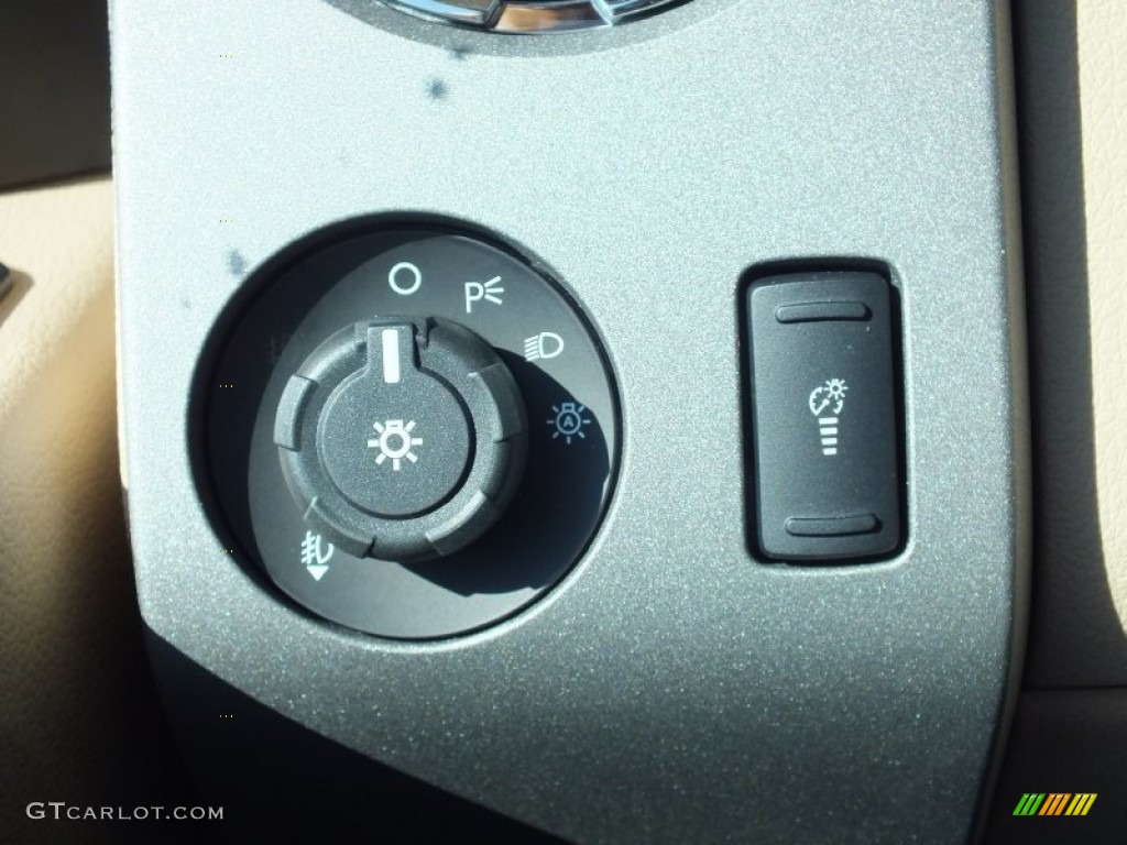 2012 Ford F450 Super Duty Lariat Crew Cab 4x4 Dually Controls Photo #73027042