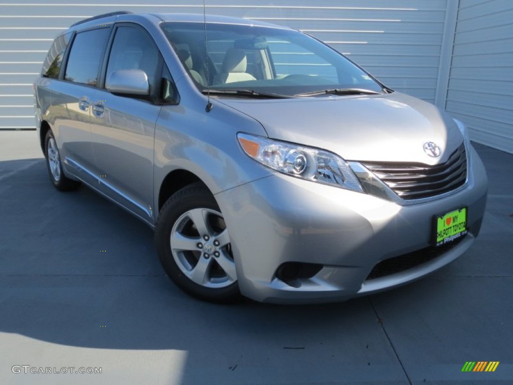 2013 Sienna LE - Silver Sky Metallic / Light Gray photo #1