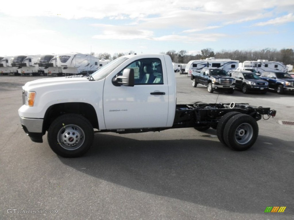 Summit White 2013 GMC Sierra 3500HD Regular Cab Chassis Exterior Photo #73027129