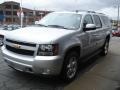 2013 Silver Ice Metallic Chevrolet Suburban LT 4x4  photo #4