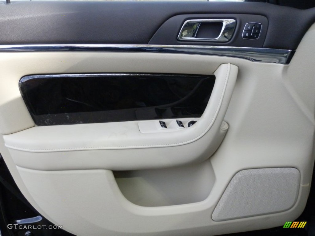 2013 Lincoln MKS EcoBoost AWD Light Dune Door Panel Photo #73027886