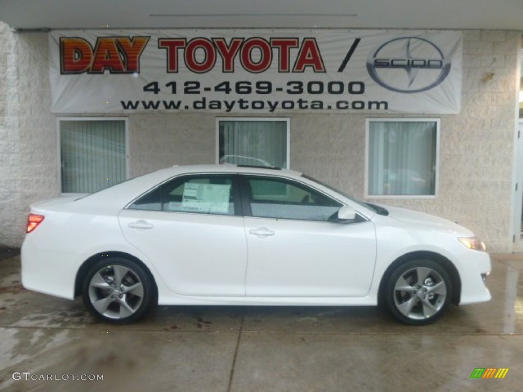 2012 Camry SE - Blizzard White Pearl / Black photo #1