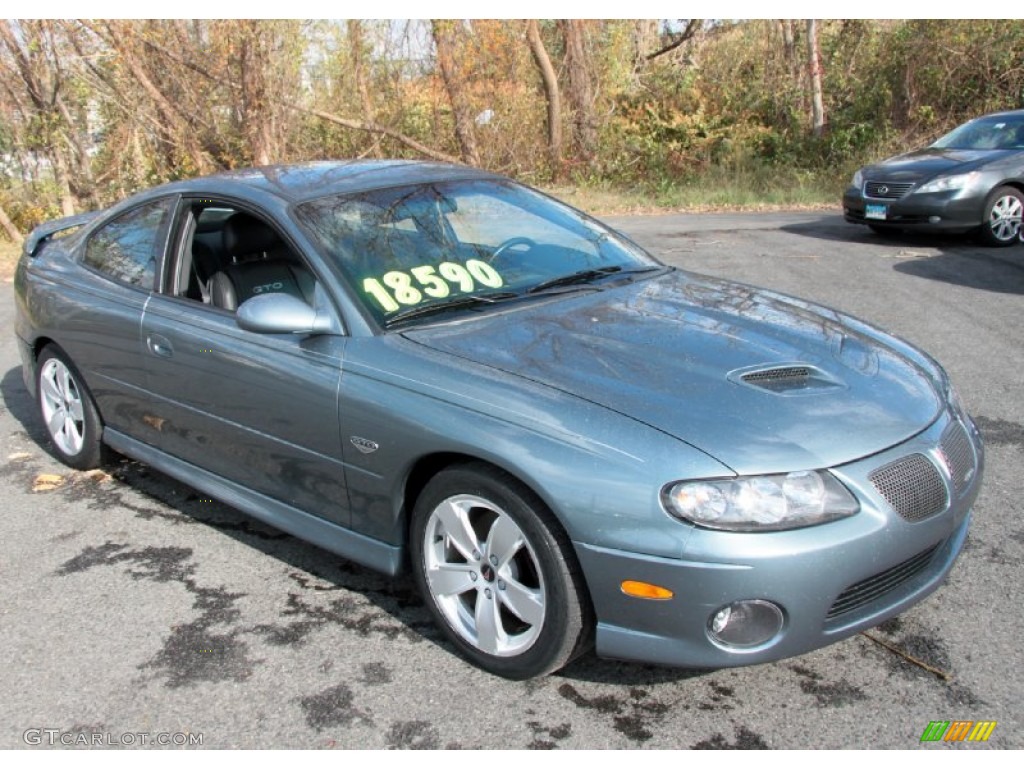 2006 GTO Coupe - Cyclone Gray Metallic / Black photo #3
