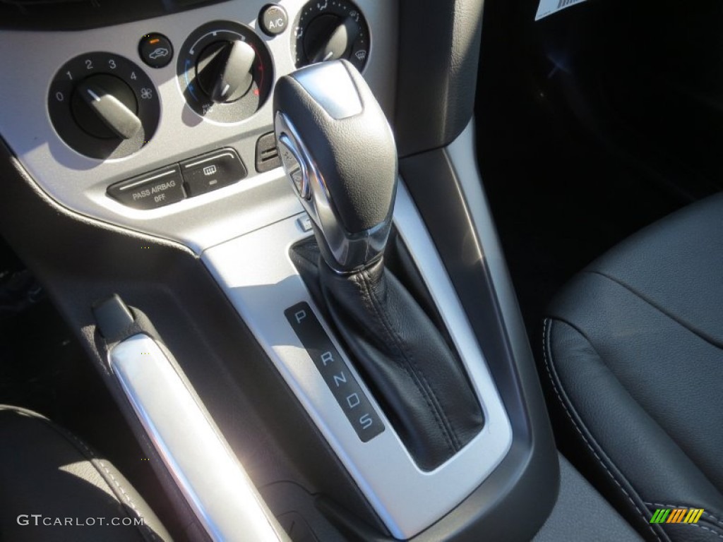 2013 Ford Focus SE Sedan 6 Speed Automatic Transmission Photo #73030814