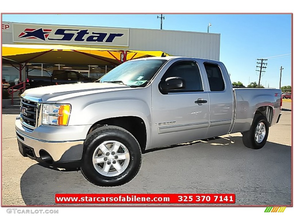 Silver Birch Metallic GMC Sierra 1500