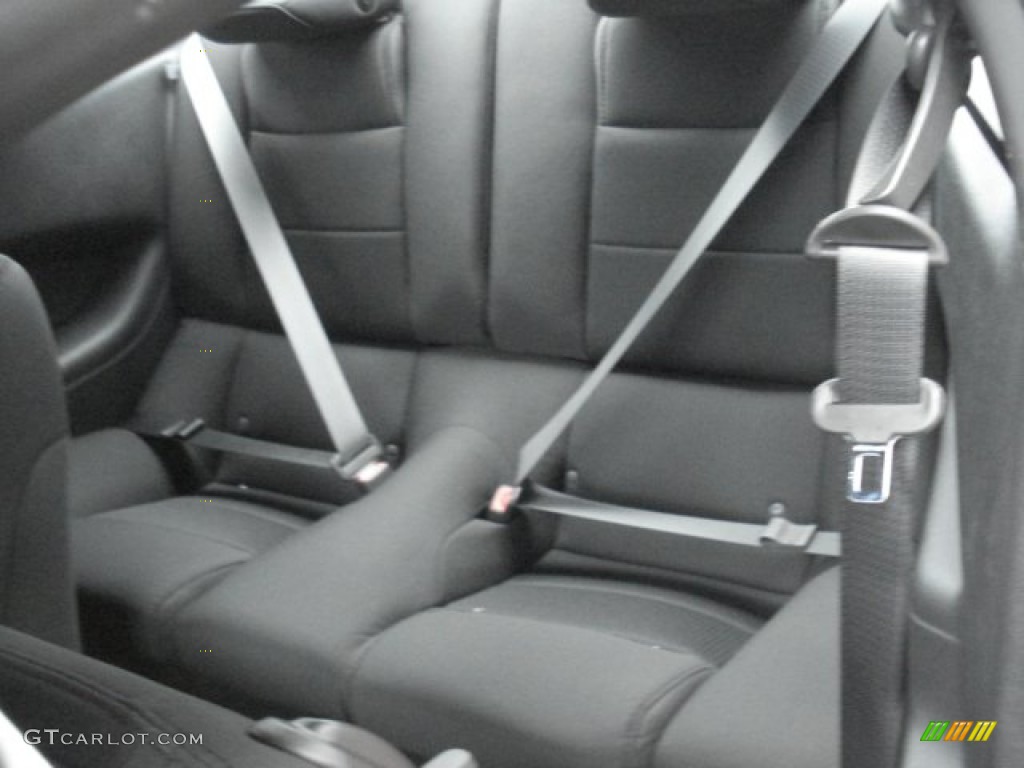 2013 Ford Mustang GT Coupe Rear Seat Photos