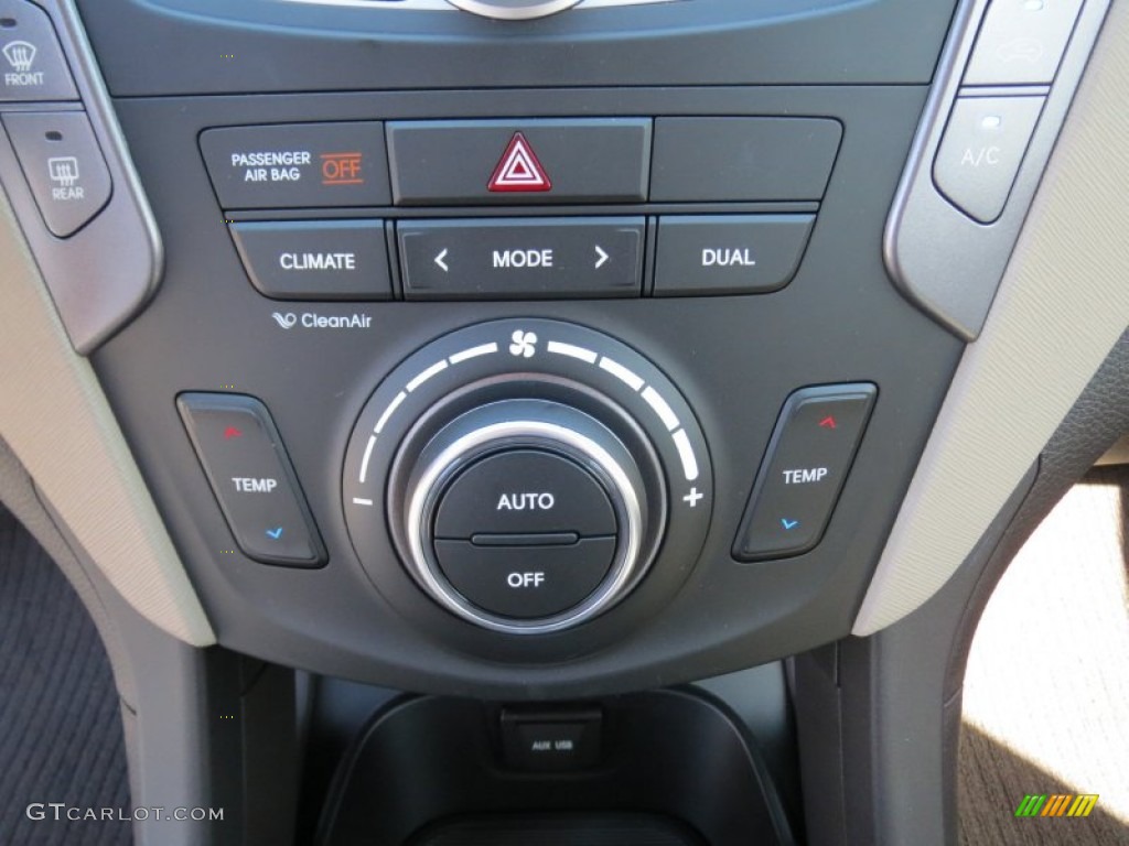 2013 Hyundai Santa Fe Sport 2.0T Controls Photo #73035577
