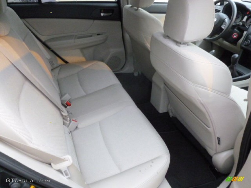 2013 XV Crosstrek 2.0 Premium - Crystal Black Silica / Ivory photo #12