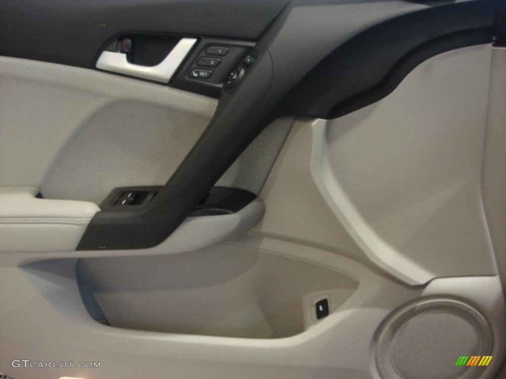 2012 Acura TSX Technology Sport Wagon Door Panel Photos