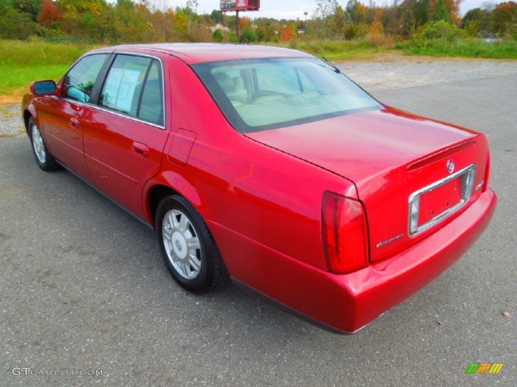2003 DeVille Sedan - Crimson Red Pearl / Neutral Shale Beige photo #4