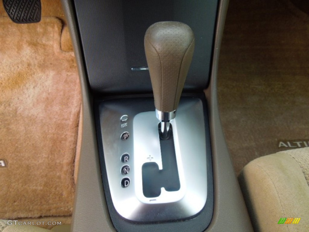 2008 Nissan Altima 2.5 S Transmission Photos