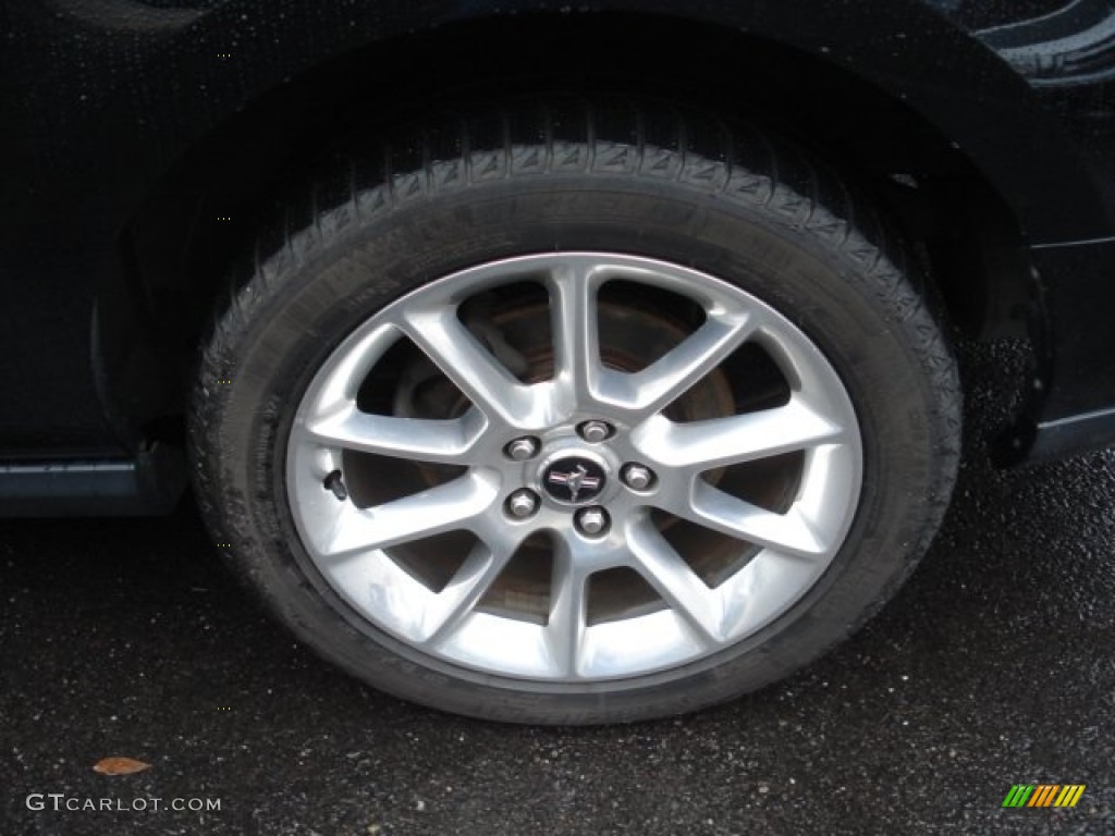 2010 Ford Mustang GT Premium Coupe Wheel Photo #73042744