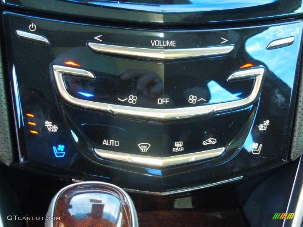 2013 Cadillac XTS Premium FWD Controls Photo #73044309