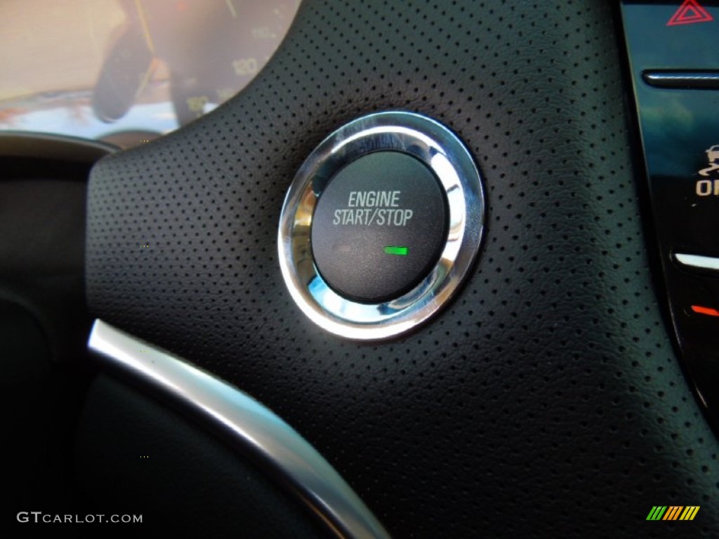 2013 Cadillac XTS Premium FWD Controls Photo #73044346